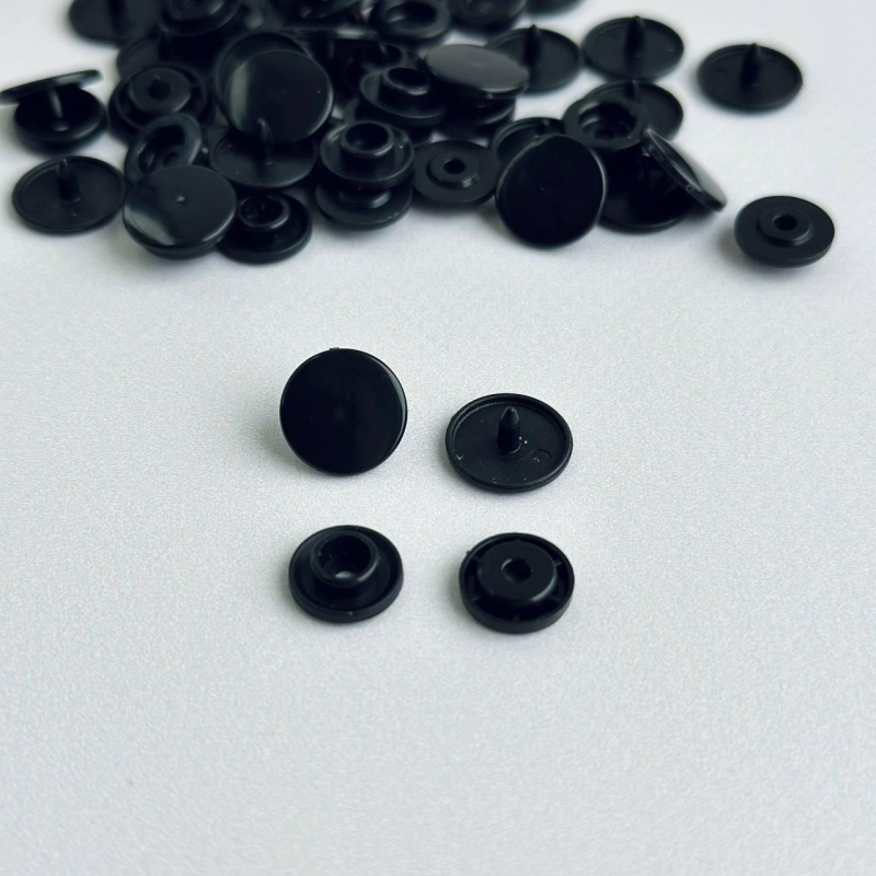 Кнопка пластикова Т5 12.5 мм Чорна 1000 шт Кнопка пластикова Т5 12.5 мм Чорна 1000 шт