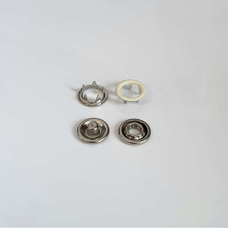 Кнопка BABY трикотажна 9,5 мм Світло Бежевий 1440 шт Кнопка BABY трикотажна 9,5 мм Світло Бежевий 1440 шт